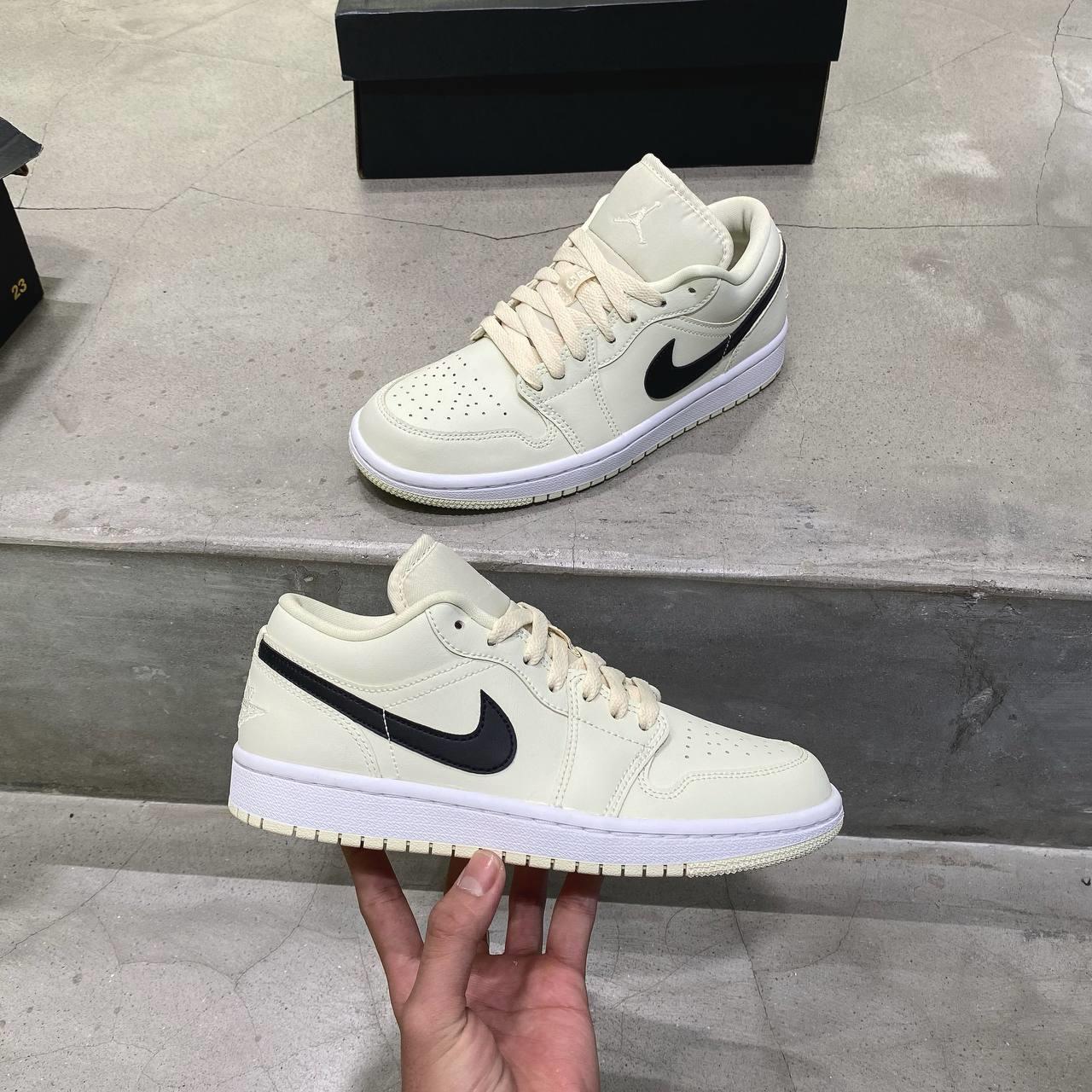 giày thể thao chính hãng, giày nike chính hãng, giày adidas chính hãng, giày newbalance chính hãng, giày converse chính hãng, giày puma chính hãng, giày vans chính hãng, giày asics chính hãng, giày everlast chính hãng, nước hoa chính hãng, ba lô, dép, dép quai ngang
