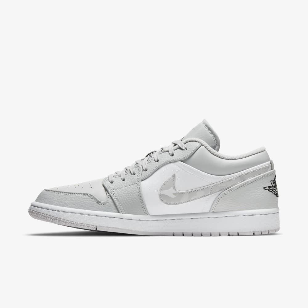 giày thể thao chính hãng, giày nike chính hãng, giày adidas chính hãng, giày newbalance chính hãng, giày converse chính hãng, giày puma chính hãng, giày vans chính hãng, giày asics chính hãng, giày everlast chính hãng, nước hoa chính hãng, ba lô, dép, dép quai ngang