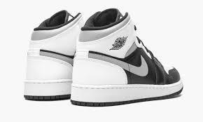Giày thể thao, Balo thể thao, Nón thể thao, Thương hiệu giày nổi tiếng, Giày Adidas, Giày Nike, Balo Nike, Balo Adidas, Nón Nike, Nón Adidas