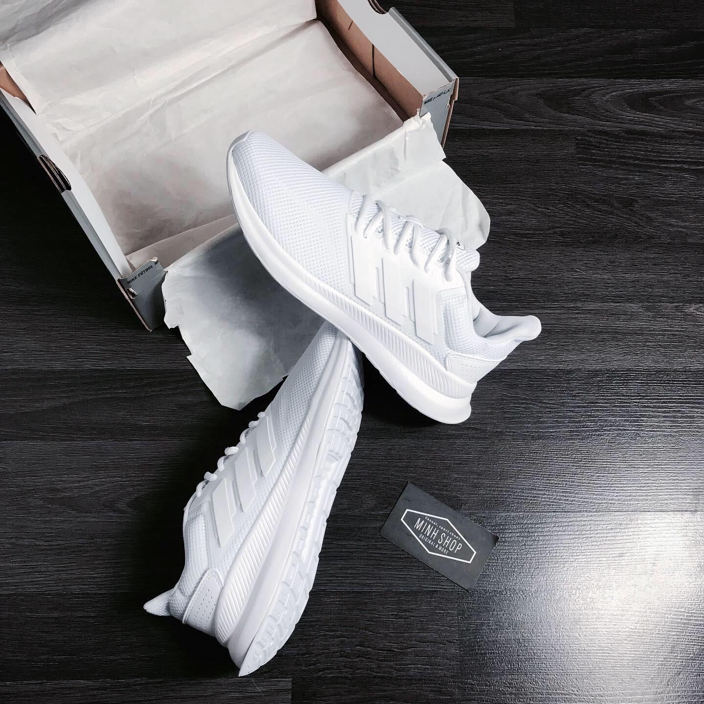 giày thể thao chính hãng, giày nike chính hãng, giày adidas chính hãng, giày newbalance chính hãng, giày converse chính hãng, giày puma chính hãng, giày vans chính hãng, giày asics chính hãng, giày everlast chính hãng, nước hoa chính hãng, ba lô, dép, dép quai ngang