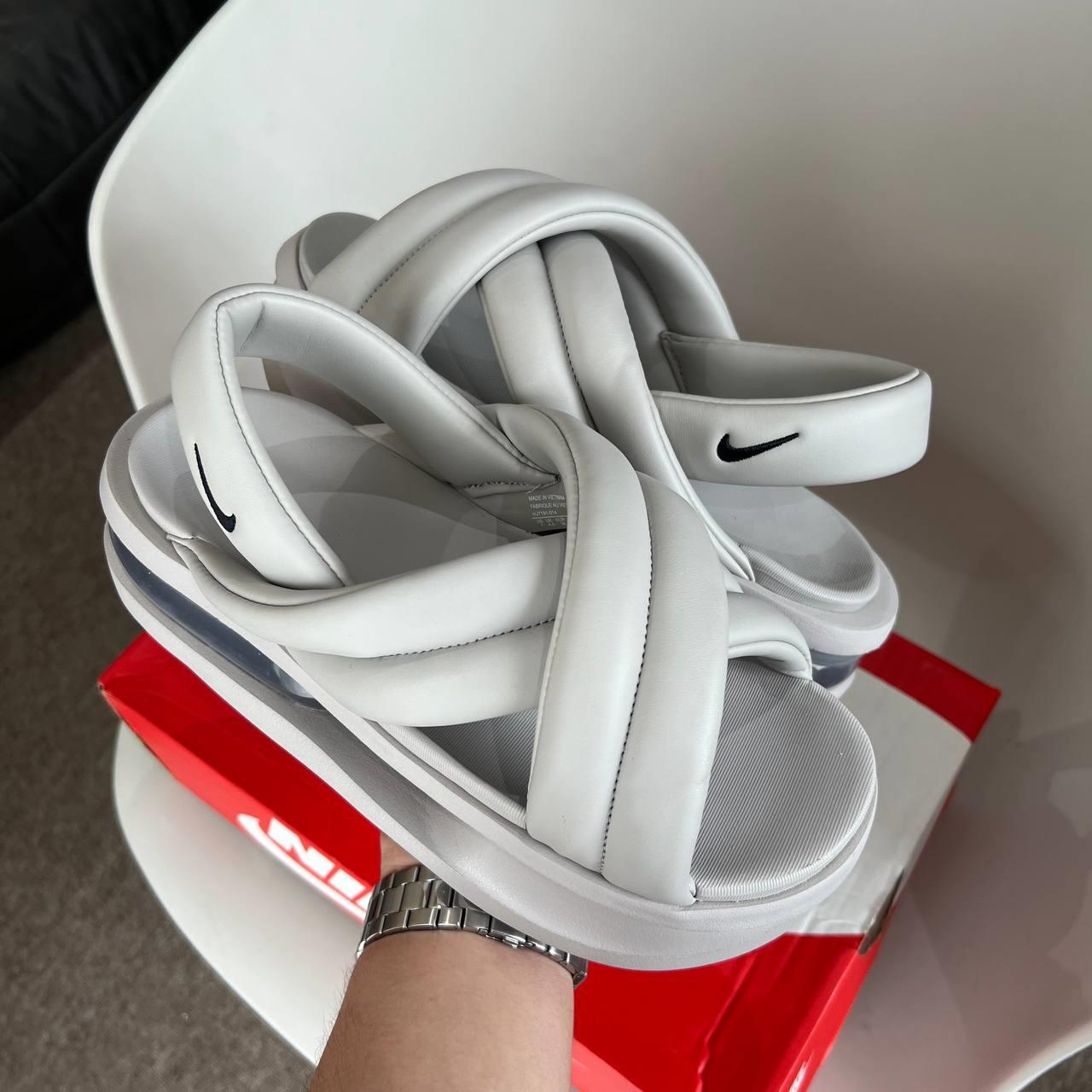 giày thể thao chính hãng, giày nike chính hãng, giày adidas chính hãng, giày newbalance chính hãng, giày converse chính hãng, giày puma chính hãng, giày vans chính hãng, giày asics chính hãng, giày everlast chính hãng, nước hoa chính hãng, ba lô, dép, dép quai ngang