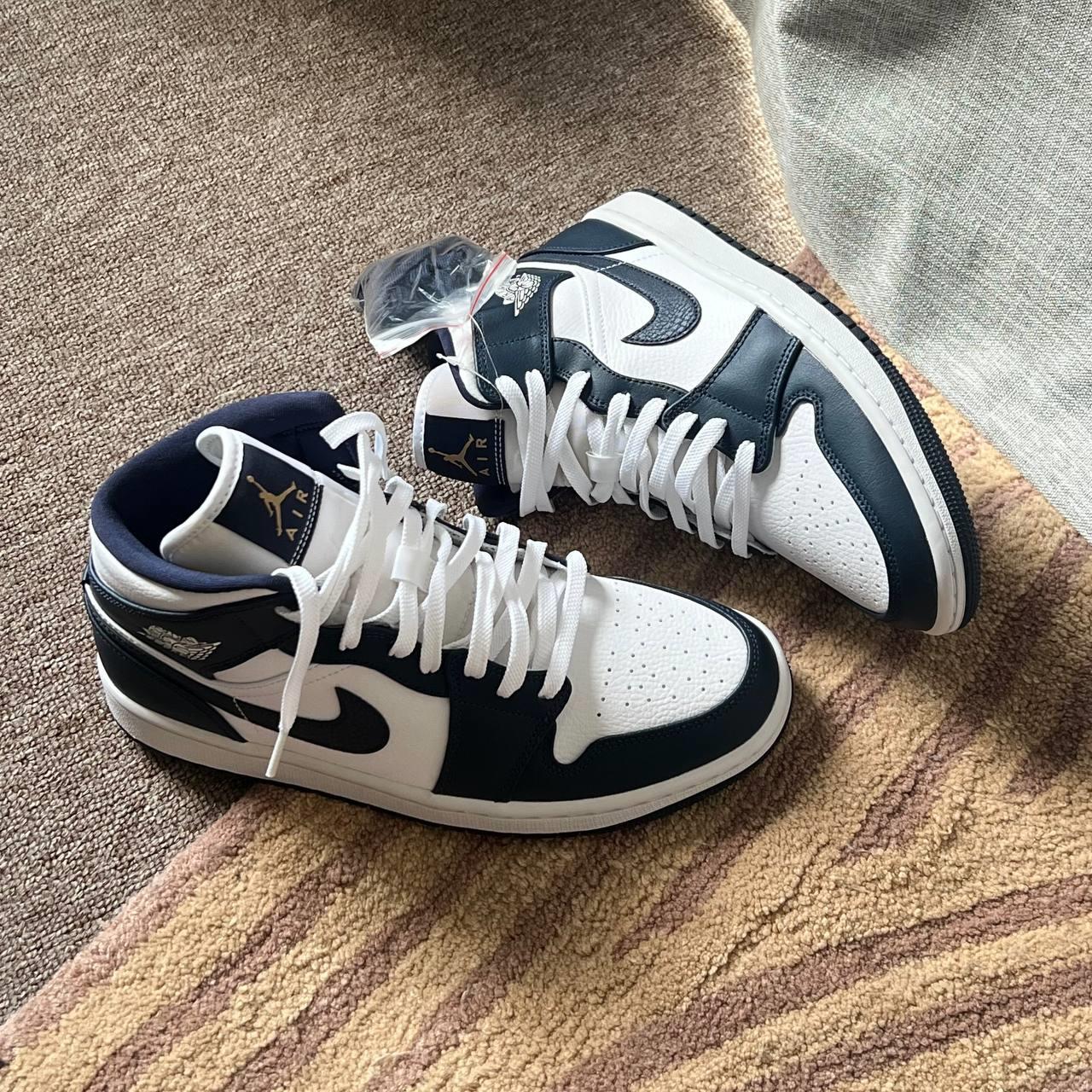 giày thể thao chính hãng, giày nike chính hãng, giày adidas chính hãng, giày newbalance chính hãng, giày converse chính hãng, giày puma chính hãng, giày vans chính hãng, giày asics chính hãng, giày everlast chính hãng, nước hoa chính hãng, ba lô, dép, dép quai ngang