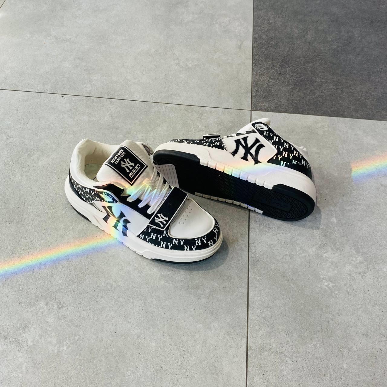 Giày thể thao, Balo thể thao, Nón thể thao, Thương hiệu giày nổi tiếng, Giày Adidas, Giày Nike, Balo Nike, Balo Adidas, Nón Nike, Nón Adidas