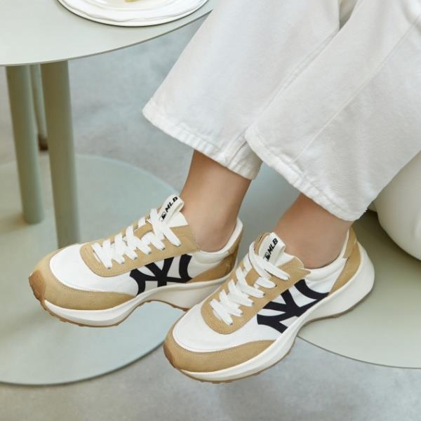 Giày thể thao, Balo thể thao, Nón thể thao, Thương hiệu giày nổi tiếng, Giày Adidas, Giày Nike, Balo Nike, Balo Adidas, Nón Nike, Nón Adidas
