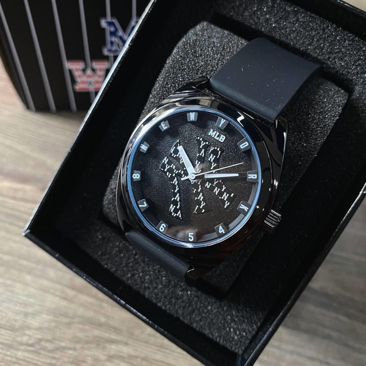 City Culture, hệ thống cửa hàng phân phối chuyên phân phối đồ thể thao, đồng hồ, nước hoa chính hãng, chính ngạch, xách tay từ US, UK, Korea, Japan.