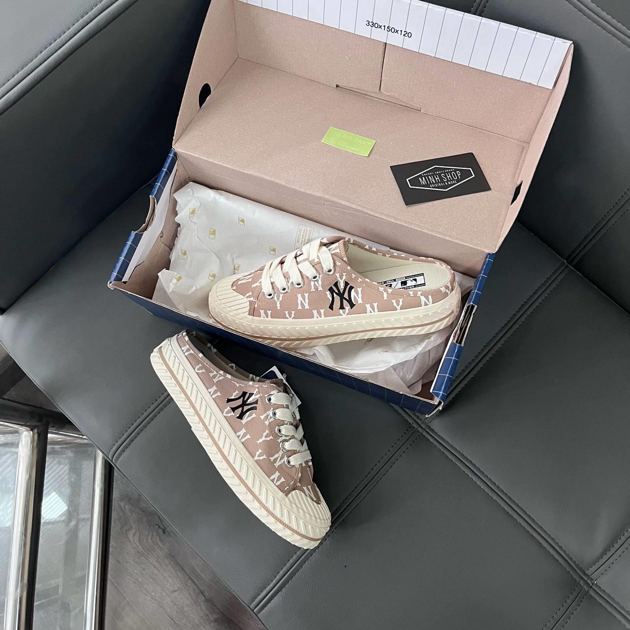 giày thể thao chính hãng, giày nike chính hãng, giày adidas chính hãng, giày newbalance chính hãng, giày converse chính hãng, giày puma chính hãng, giày vans chính hãng, giày asics chính hãng, giày everlast chính hãng, nước hoa chính hãng, ba lô, dép, dép quai ngang