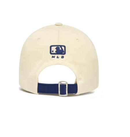 Giày thể thao, Balo thể thao, Nón thể thao, Thương hiệu giày nổi tiếng, Giày Adidas, Giày Nike, Balo Nike, Balo Adidas, Nón Nike, Nón Adidas