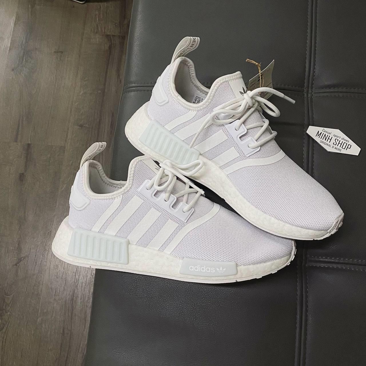 giày thể thao chính hãng, giày nike chính hãng, giày adidas chính hãng, giày newbalance chính hãng, giày converse chính hãng, giày puma chính hãng, giày vans chính hãng, giày asics chính hãng, giày everlast chính hãng, nước hoa chính hãng, ba lô, dép, dép quai ngang