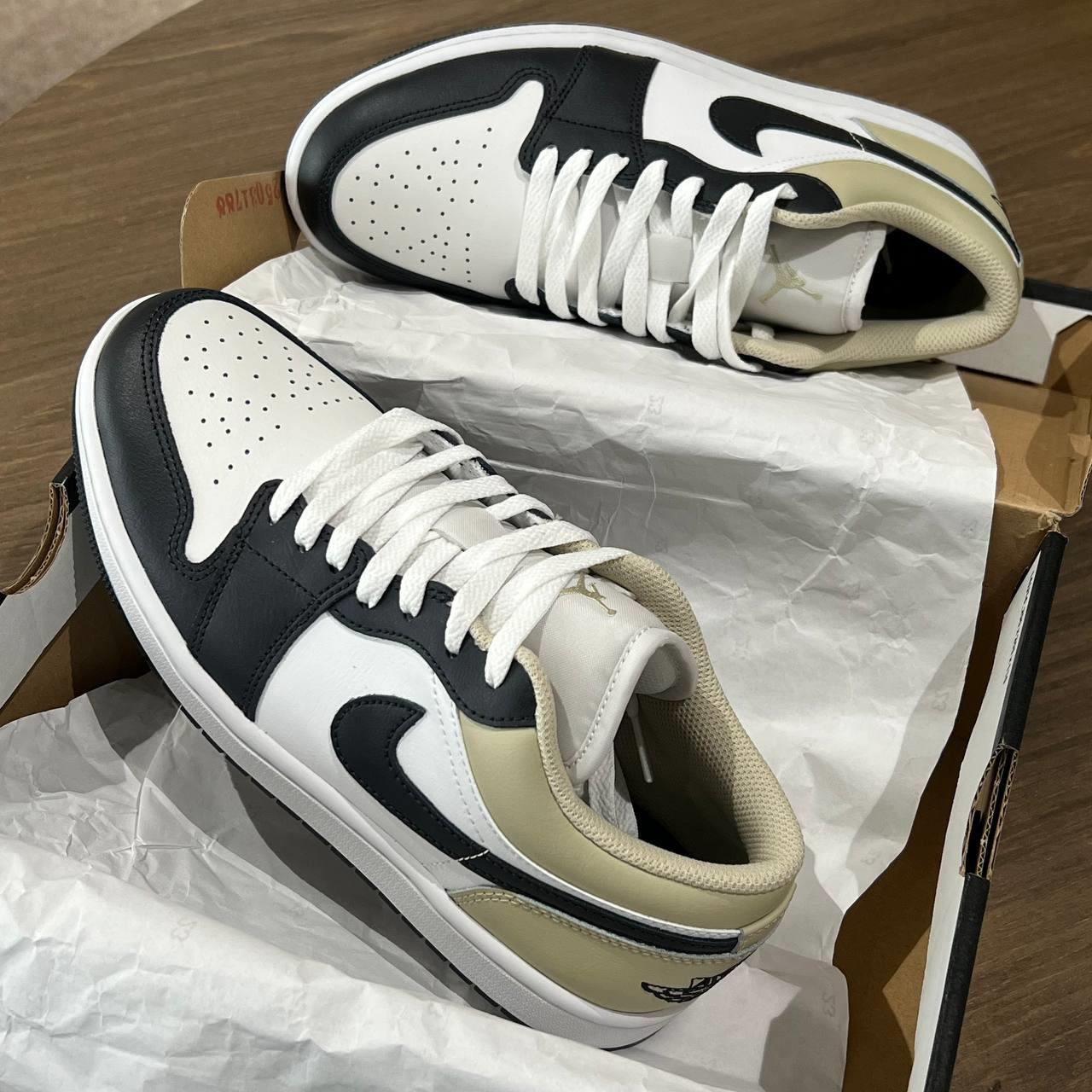 giày thể thao chính hãng, giày nike chính hãng, giày adidas chính hãng, giày newbalance chính hãng, giày converse chính hãng, giày puma chính hãng, giày vans chính hãng, giày asics chính hãng, giày everlast chính hãng, nước hoa chính hãng, ba lô, dép, dép quai ngang