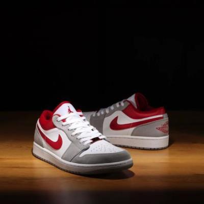 Giày Nike Air Jordan 1 Low SE GS 'Light Smoke Grey Gym Red' [DM0589 016]