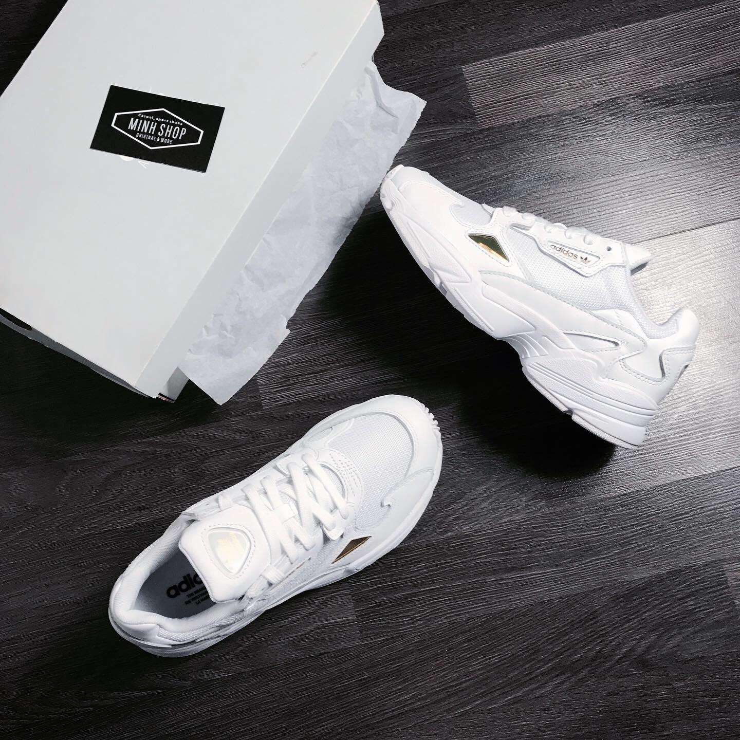 giày thể thao chính hãng, giày nike chính hãng, giày adidas chính hãng, giày newbalance chính hãng, giày converse chính hãng, giày puma chính hãng, giày vans chính hãng, giày asics chính hãng, giày everlast chính hãng, nước hoa chính hãng, ba lô, dép, dép quai ngang