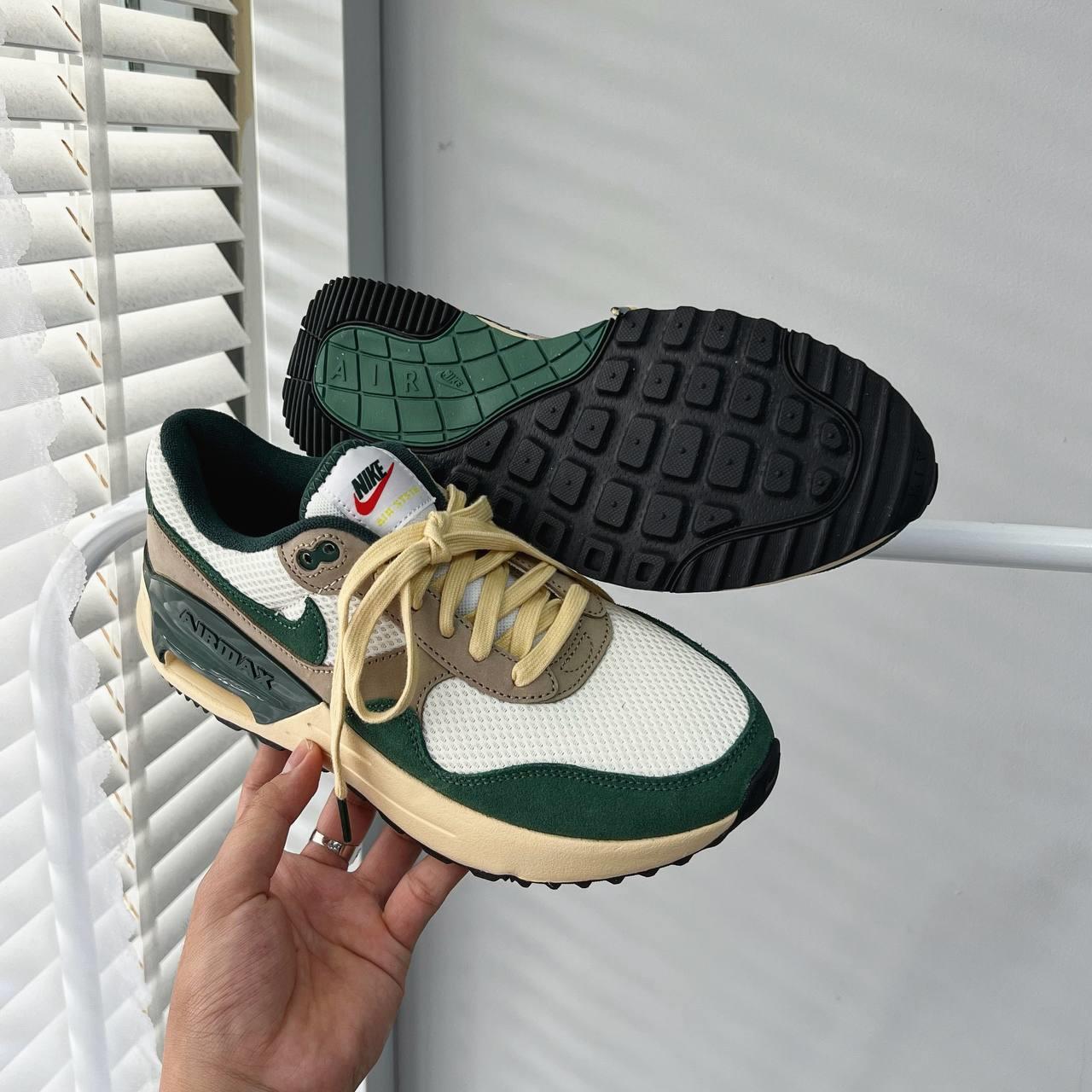giày thể thao chính hãng, giày nike chính hãng, giày adidas chính hãng, giày newbalance chính hãng, giày converse chính hãng, giày puma chính hãng, giày vans chính hãng, giày asics chính hãng, giày everlast chính hãng, nước hoa chính hãng, ba lô, dép, dép quai ngang