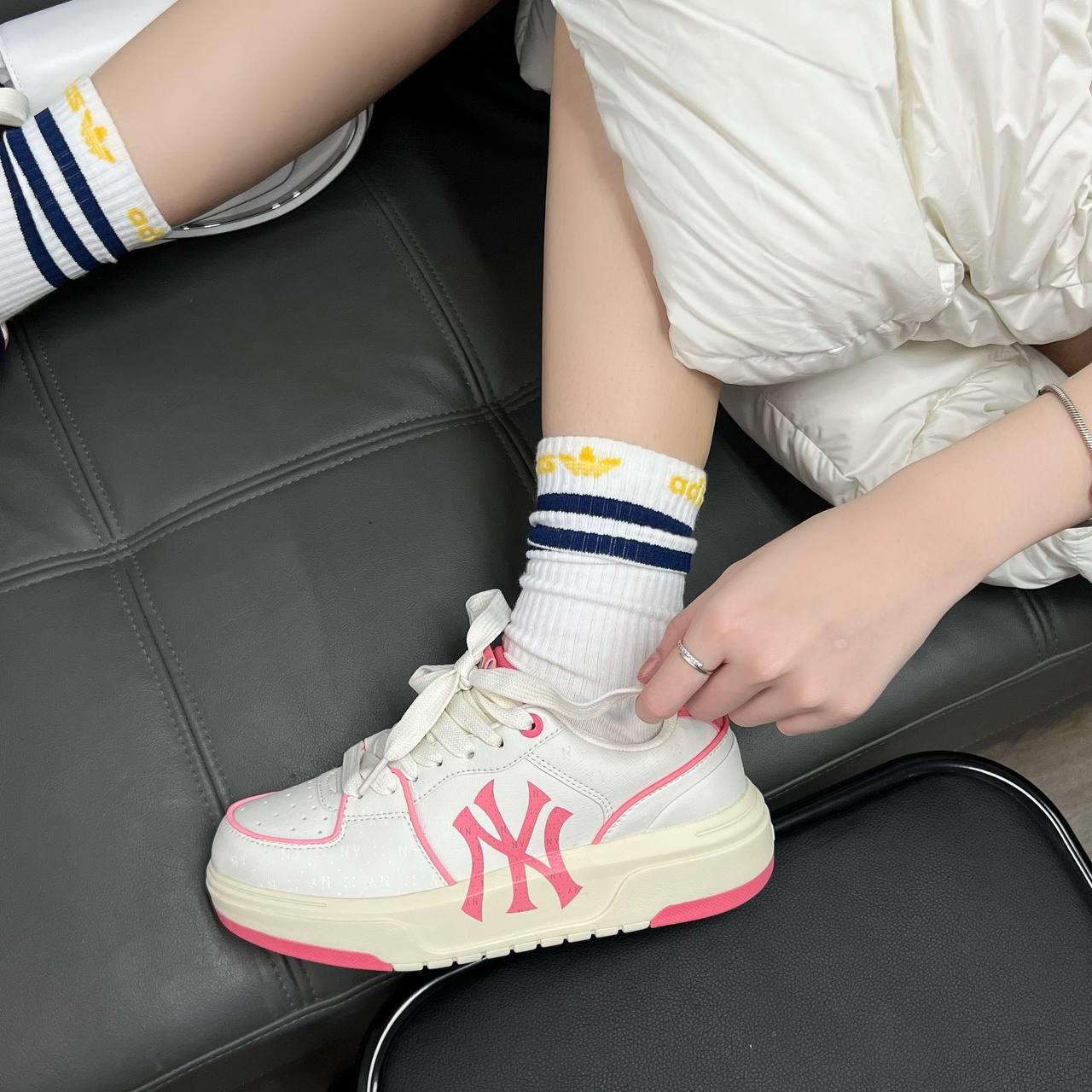 giày thể thao chính hãng, giày nike chính hãng, giày adidas chính hãng, giày newbalance chính hãng, giày converse chính hãng, giày puma chính hãng, giày vans chính hãng, giày asics chính hãng, giày everlast chính hãng, nước hoa chính hãng, ba lô, dép, dép quai ngang