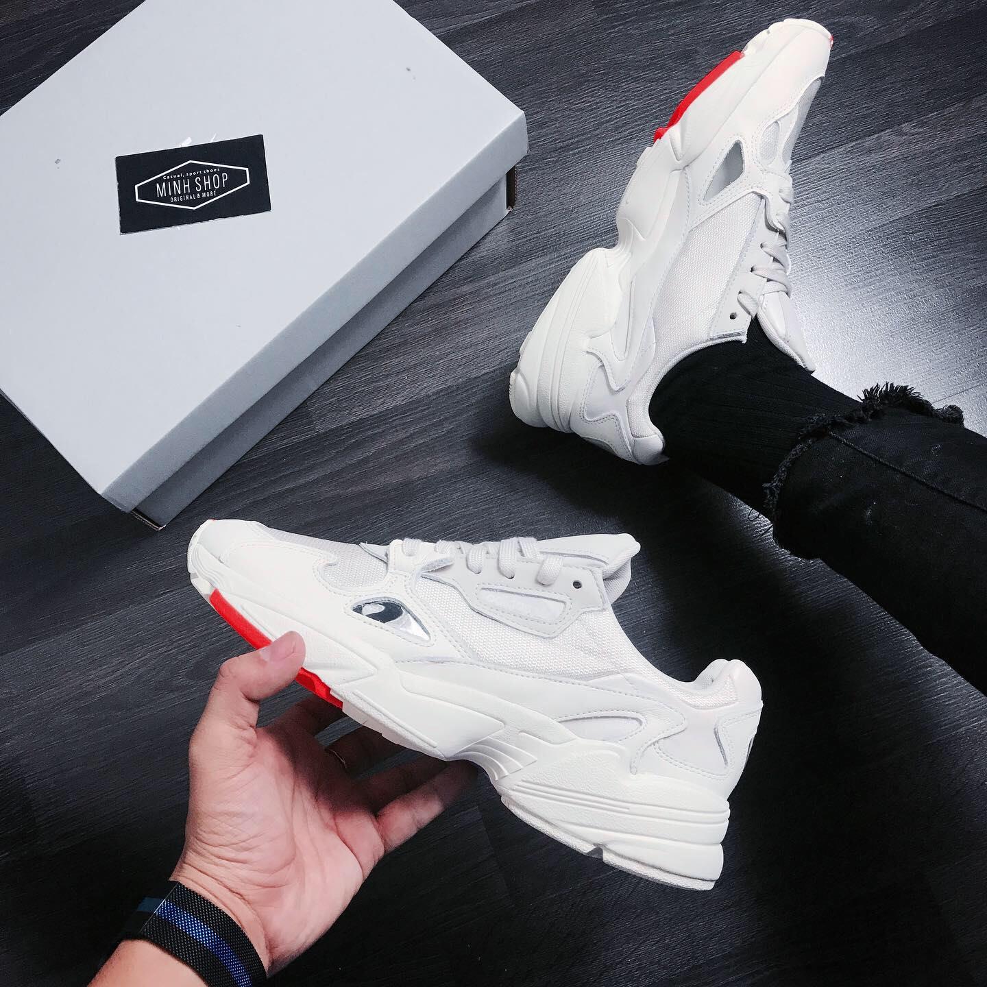 giày thể thao chính hãng, giày nike chính hãng, giày adidas chính hãng, giày newbalance chính hãng, giày converse chính hãng, giày puma chính hãng, giày vans chính hãng, giày asics chính hãng, giày everlast chính hãng, nước hoa chính hãng, ba lô, dép, dép quai ngang