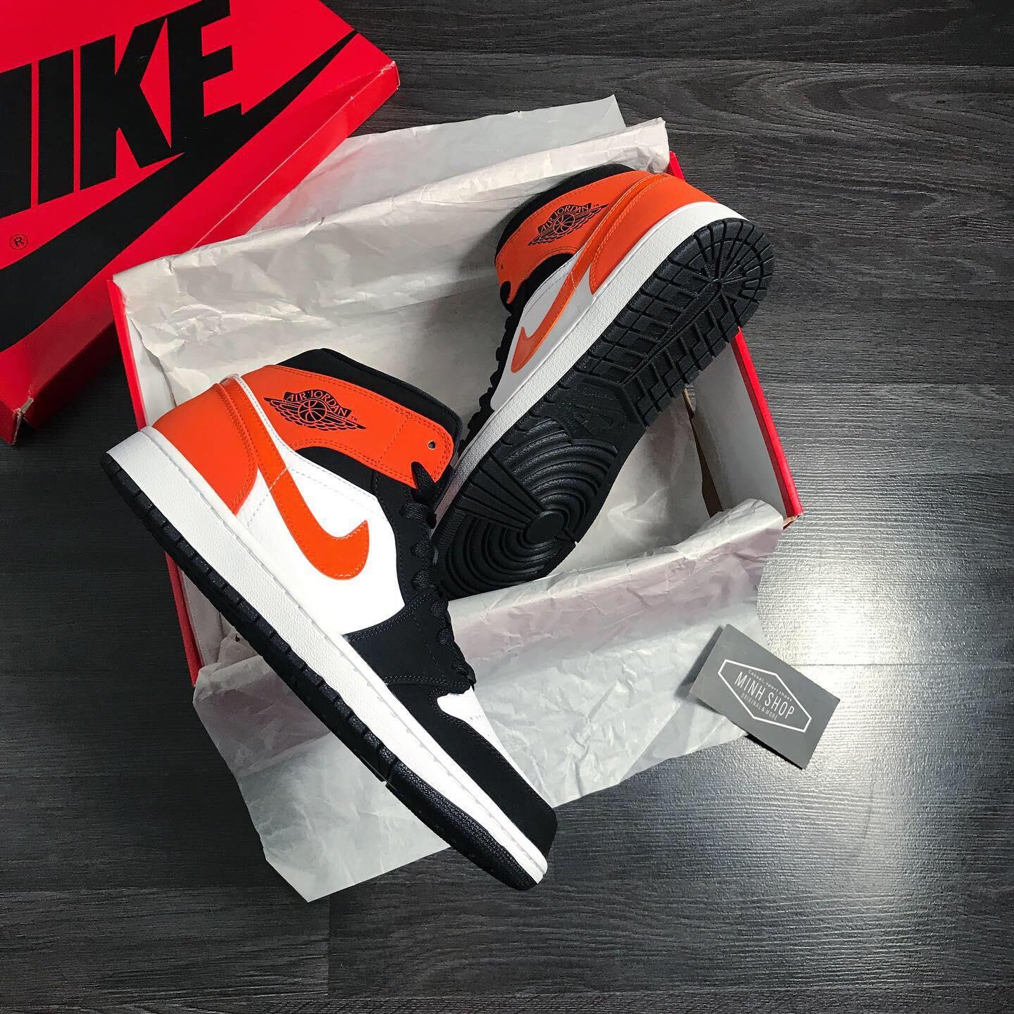 giày thể thao chính hãng, giày nike chính hãng, giày adidas chính hãng, giày newbalance chính hãng, giày converse chính hãng, giày puma chính hãng, giày vans chính hãng, giày asics chính hãng, giày everlast chính hãng, nước hoa chính hãng, ba lô, dép, dép quai ngang