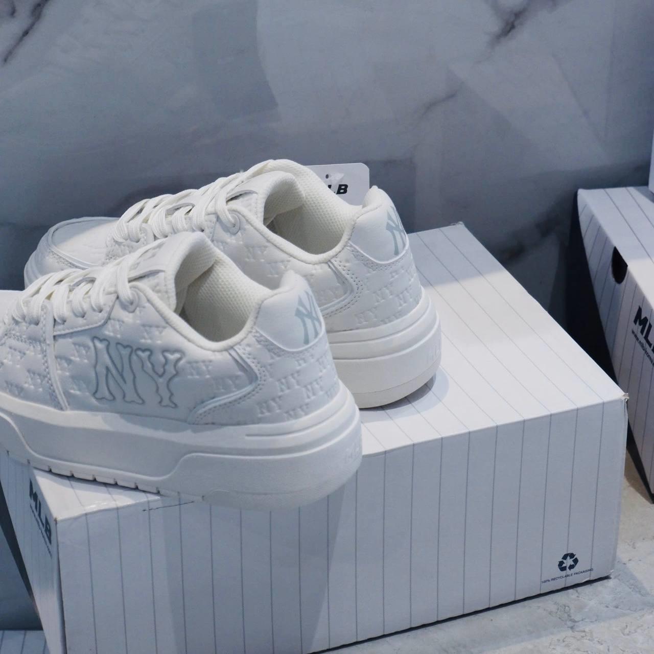 Giày thể thao, Balo thể thao, Nón thể thao, Thương hiệu giày nổi tiếng, Giày Adidas, Giày Nike, Balo Nike, Balo Adidas, Nón Nike, Nón Adidas
