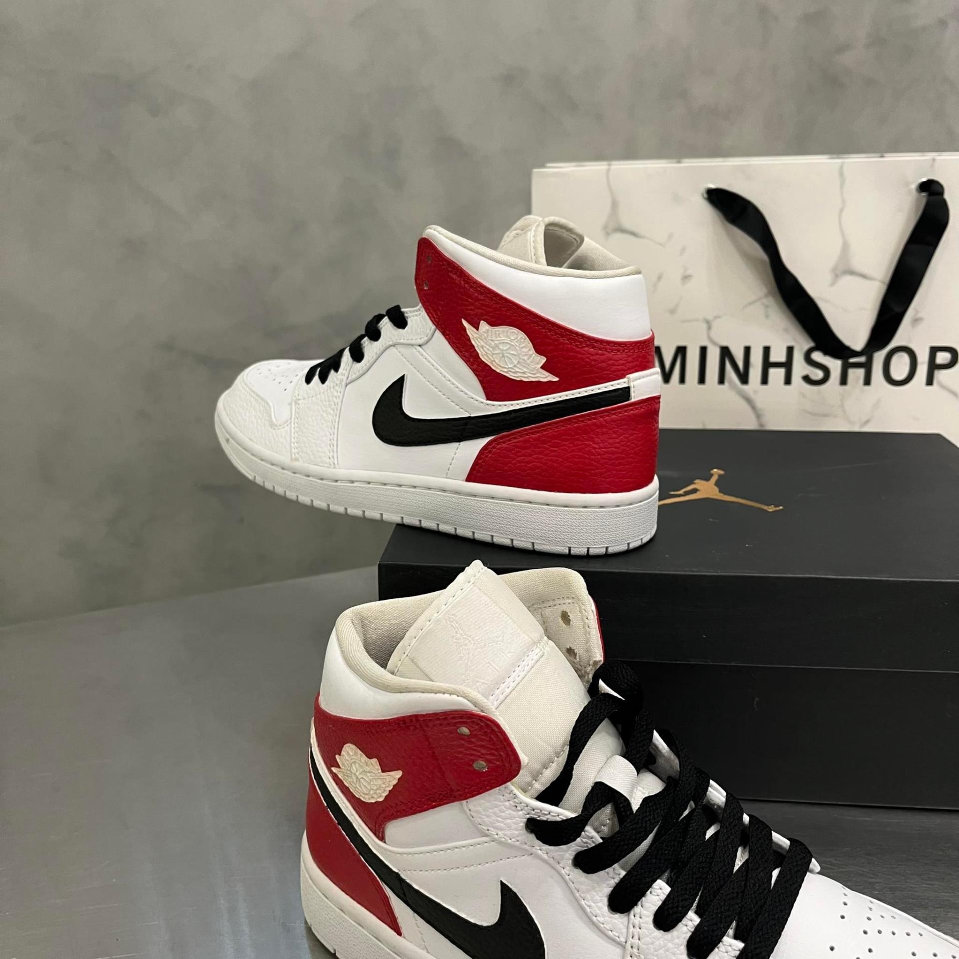 giày thể thao chính hãng, giày nike chính hãng, giày adidas chính hãng, giày newbalance chính hãng, giày converse chính hãng, giày puma chính hãng, giày vans chính hãng, giày asics chính hãng, giày everlast chính hãng, nước hoa chính hãng, ba lô, dép, dép quai ngang