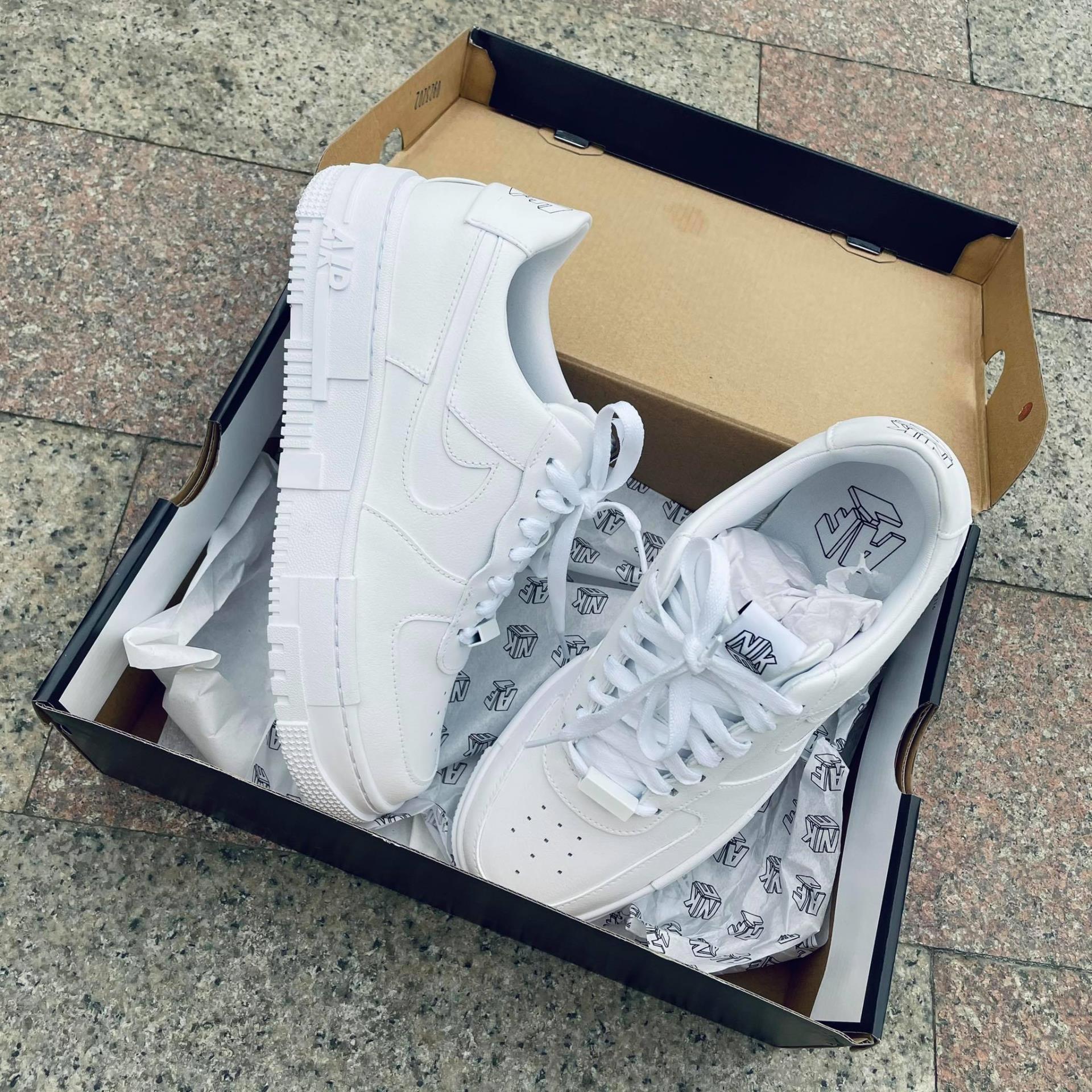 giày thể thao chính hãng, giày nike chính hãng, giày adidas chính hãng, giày newbalance chính hãng, giày converse chính hãng, giày puma chính hãng, giày vans chính hãng, giày asics chính hãng, giày everlast chính hãng, nước hoa chính hãng, ba lô, dép, dép quai ngang
