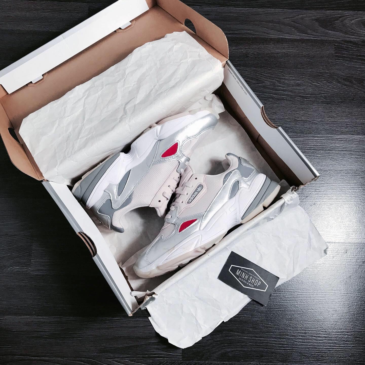 giày thể thao chính hãng, giày nike chính hãng, giày adidas chính hãng, giày newbalance chính hãng, giày converse chính hãng, giày puma chính hãng, giày vans chính hãng, giày asics chính hãng, giày everlast chính hãng, nước hoa chính hãng, ba lô, dép, dép quai ngang