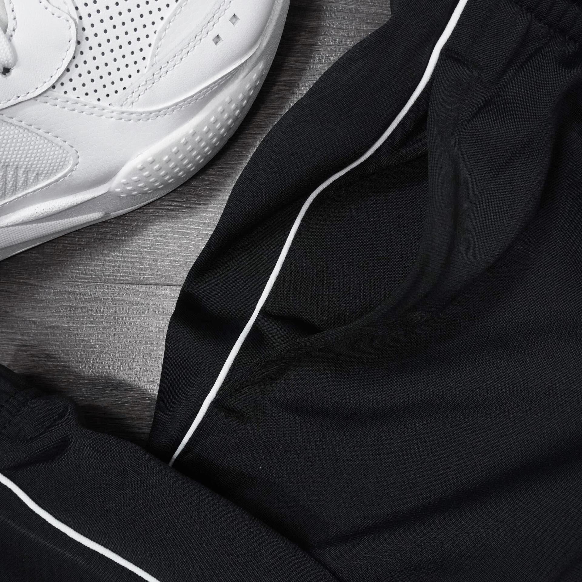 giày thể thao chính hãng, giày nike chính hãng, giày adidas chính hãng, giày newbalance chính hãng, giày converse chính hãng, giày puma chính hãng, giày vans chính hãng, giày asics chính hãng, giày everlast chính hãng, nước hoa chính hãng, ba lô, dép, dép quai ngang