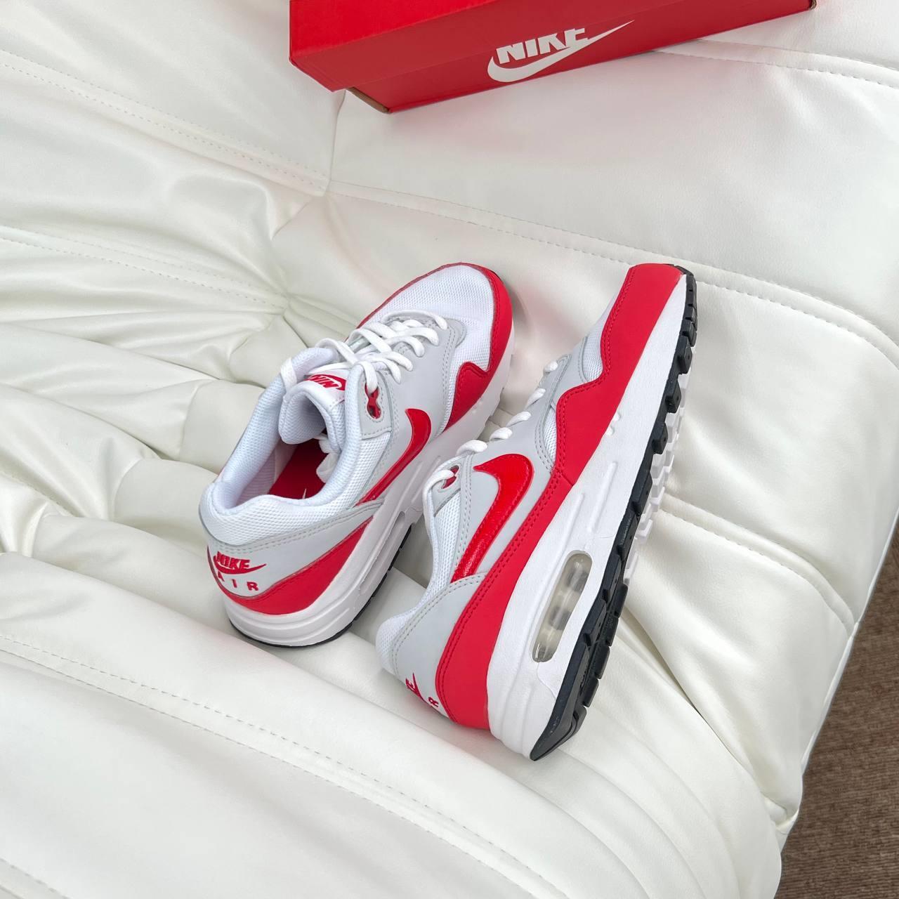 City Culture, hệ thống cửa hàng phân phối chuyên phân phối đồ thể thao, đồng hồ, nước hoa chính hãng, chính ngạch, xách tay từ US, UK, Korea, Japan.