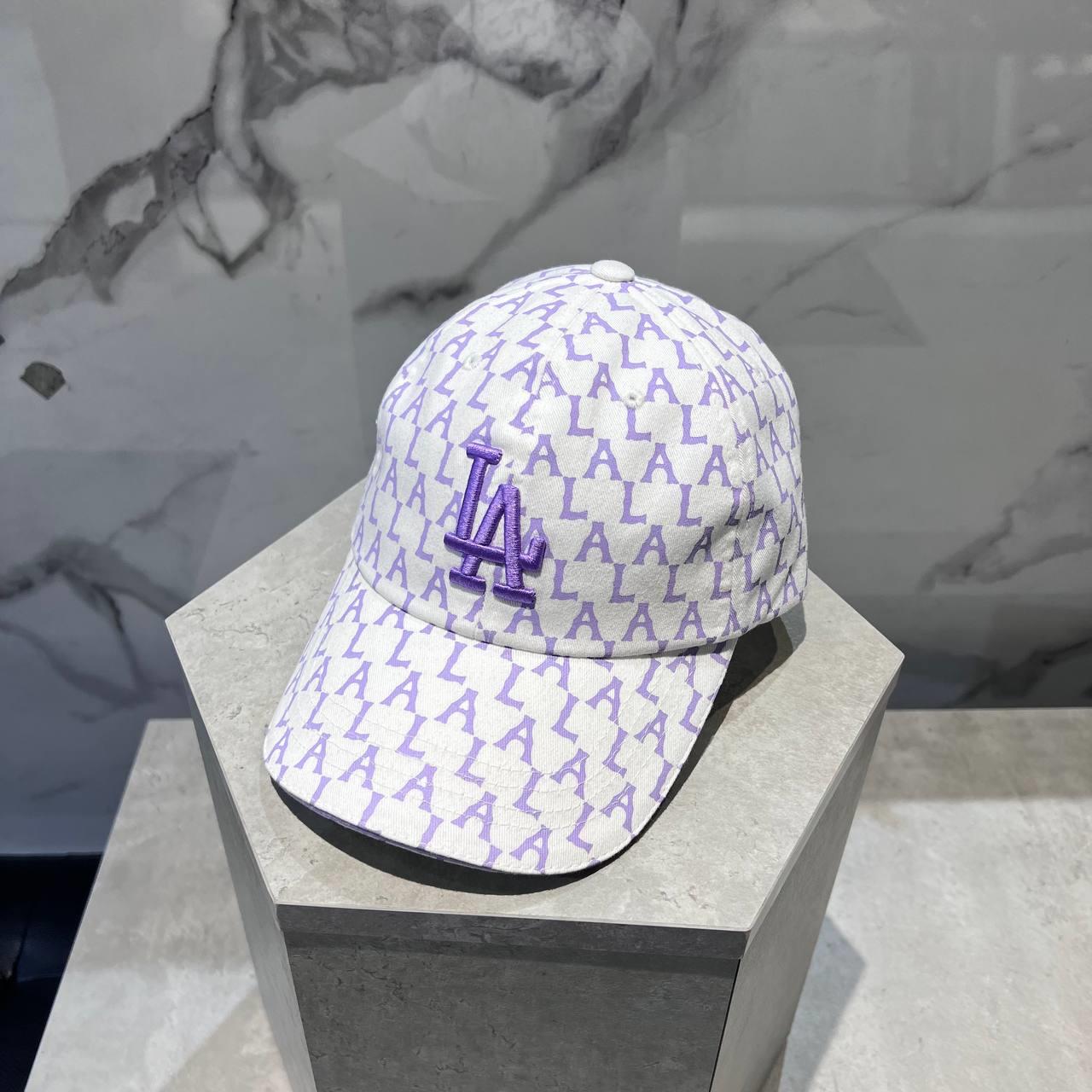 Giày thể thao, Balo thể thao, Nón thể thao, Thương hiệu giày nổi tiếng, Giày Adidas, Giày Nike, Balo Nike, Balo Adidas, Nón Nike, Nón Adidas