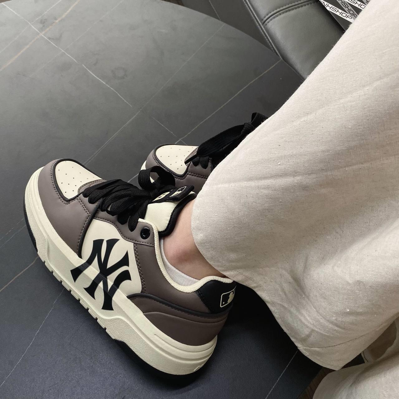 giày thể thao chính hãng, giày nike chính hãng, giày adidas chính hãng, giày newbalance chính hãng, giày converse chính hãng, giày puma chính hãng, giày vans chính hãng, giày asics chính hãng, giày everlast chính hãng, nước hoa chính hãng, ba lô, dép, dép quai ngang