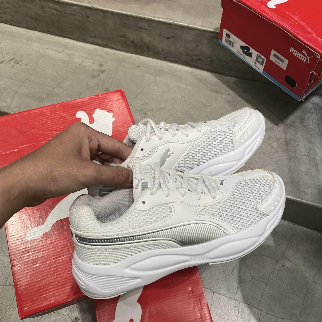 giày thể thao chính hãng, giày nike chính hãng, giày adidas chính hãng, giày newbalance chính hãng, giày converse chính hãng, giày puma chính hãng, giày vans chính hãng, giày asics chính hãng, giày everlast chính hãng, nước hoa chính hãng, ba lô, dép, dép quai ngang