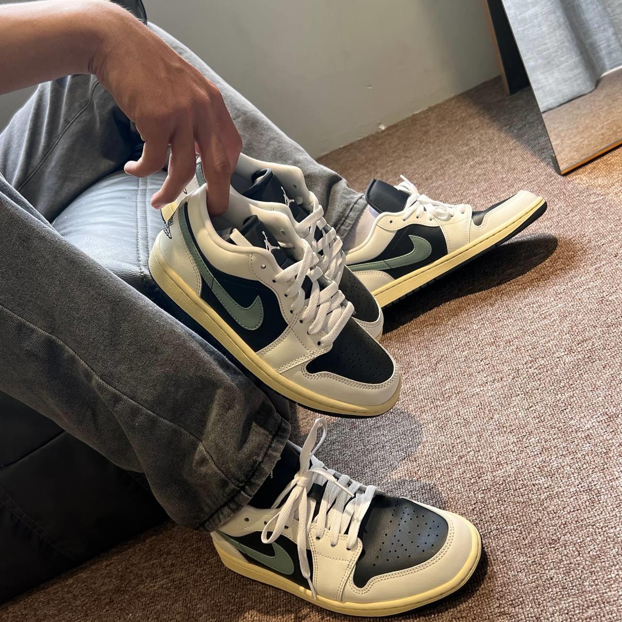 giày thể thao chính hãng, giày nike chính hãng, giày adidas chính hãng, giày newbalance chính hãng, giày converse chính hãng, giày puma chính hãng, giày vans chính hãng, giày asics chính hãng, giày everlast chính hãng, nước hoa chính hãng, ba lô, dép, dép quai ngang