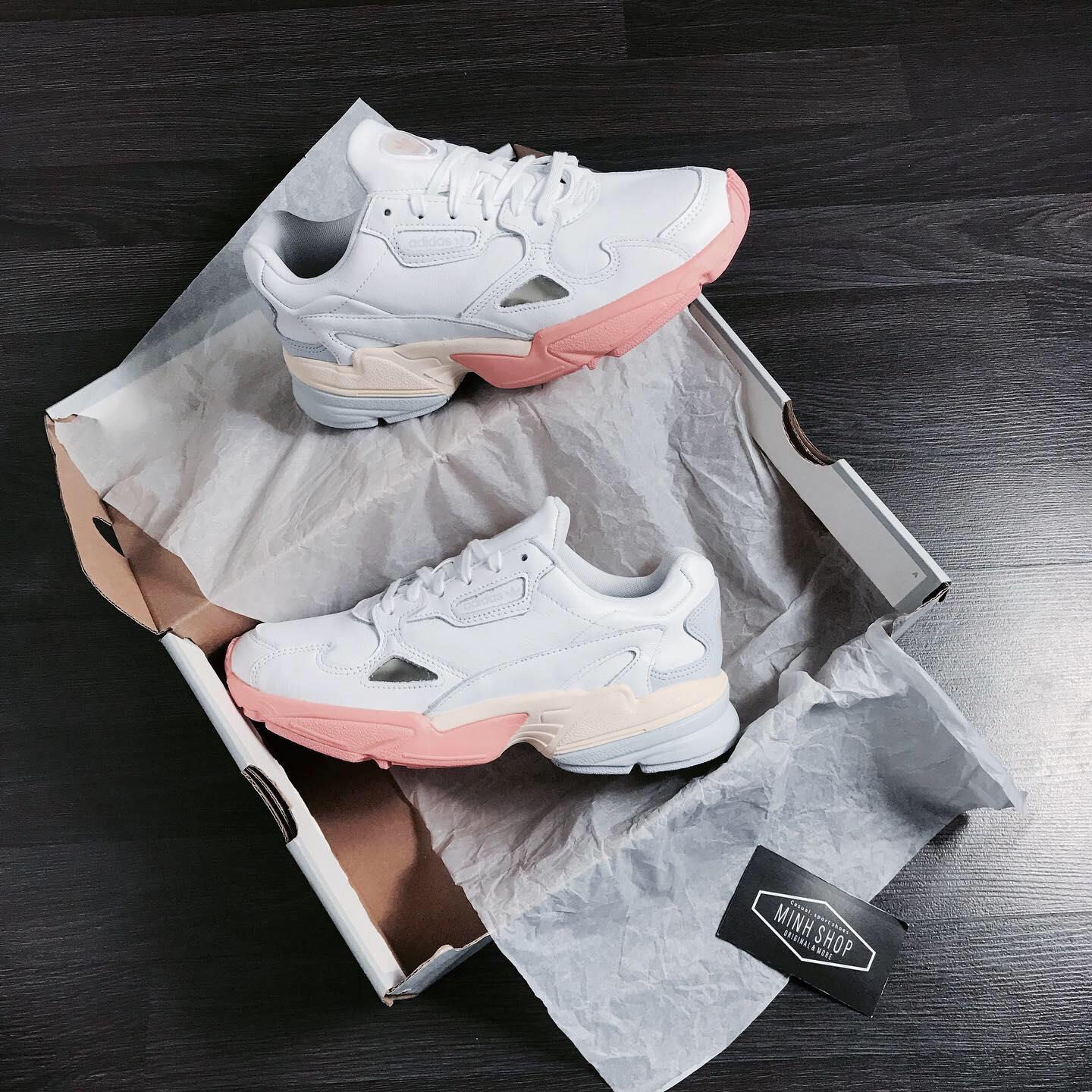giày thể thao chính hãng, giày nike chính hãng, giày adidas chính hãng, giày newbalance chính hãng, giày converse chính hãng, giày puma chính hãng, giày vans chính hãng, giày asics chính hãng, giày everlast chính hãng, nước hoa chính hãng, ba lô, dép, dép quai ngang