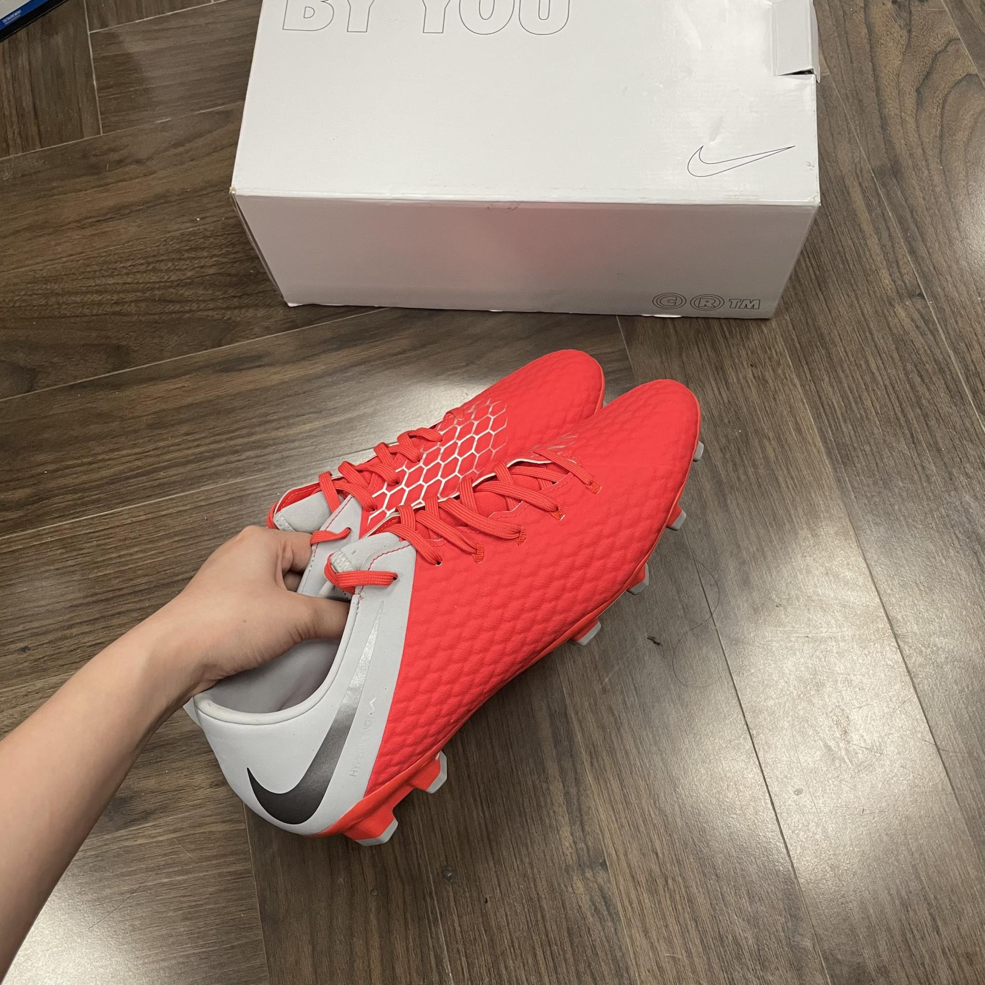 giày thể thao chính hãng, giày nike chính hãng, giày adidas chính hãng, giày newbalance chính hãng, giày converse chính hãng, giày puma chính hãng, giày vans chính hãng, giày asics chính hãng, giày everlast chính hãng, nước hoa chính hãng, ba lô, dép, dép quai ngang