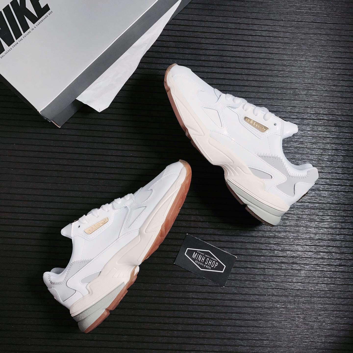 giày thể thao chính hãng, giày nike chính hãng, giày adidas chính hãng, giày newbalance chính hãng, giày converse chính hãng, giày puma chính hãng, giày vans chính hãng, giày asics chính hãng, giày everlast chính hãng, nước hoa chính hãng, ba lô, dép, dép quai ngang