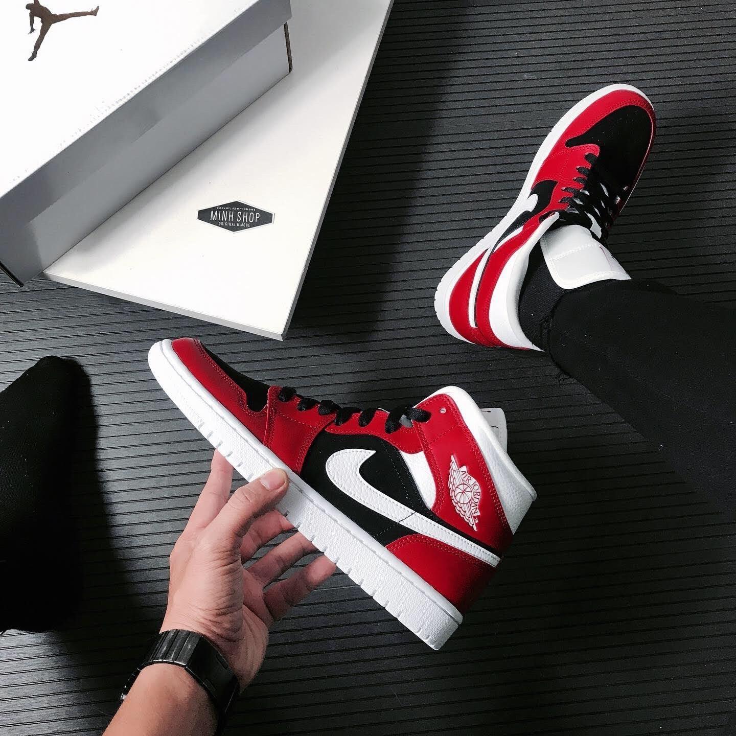 giày thể thao chính hãng, giày nike chính hãng, giày adidas chính hãng, giày newbalance chính hãng, giày converse chính hãng, giày puma chính hãng, giày vans chính hãng, giày asics chính hãng, giày everlast chính hãng, nước hoa chính hãng, ba lô, dép, dép quai ngang