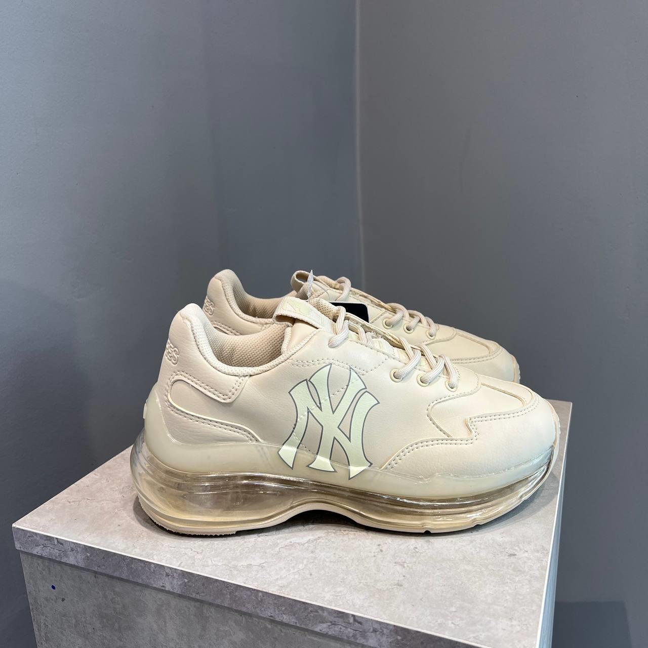Giày thể thao, Balo thể thao, Nón thể thao, Thương hiệu giày nổi tiếng, Giày Adidas, Giày Nike, Balo Nike, Balo Adidas, Nón Nike, Nón Adidas