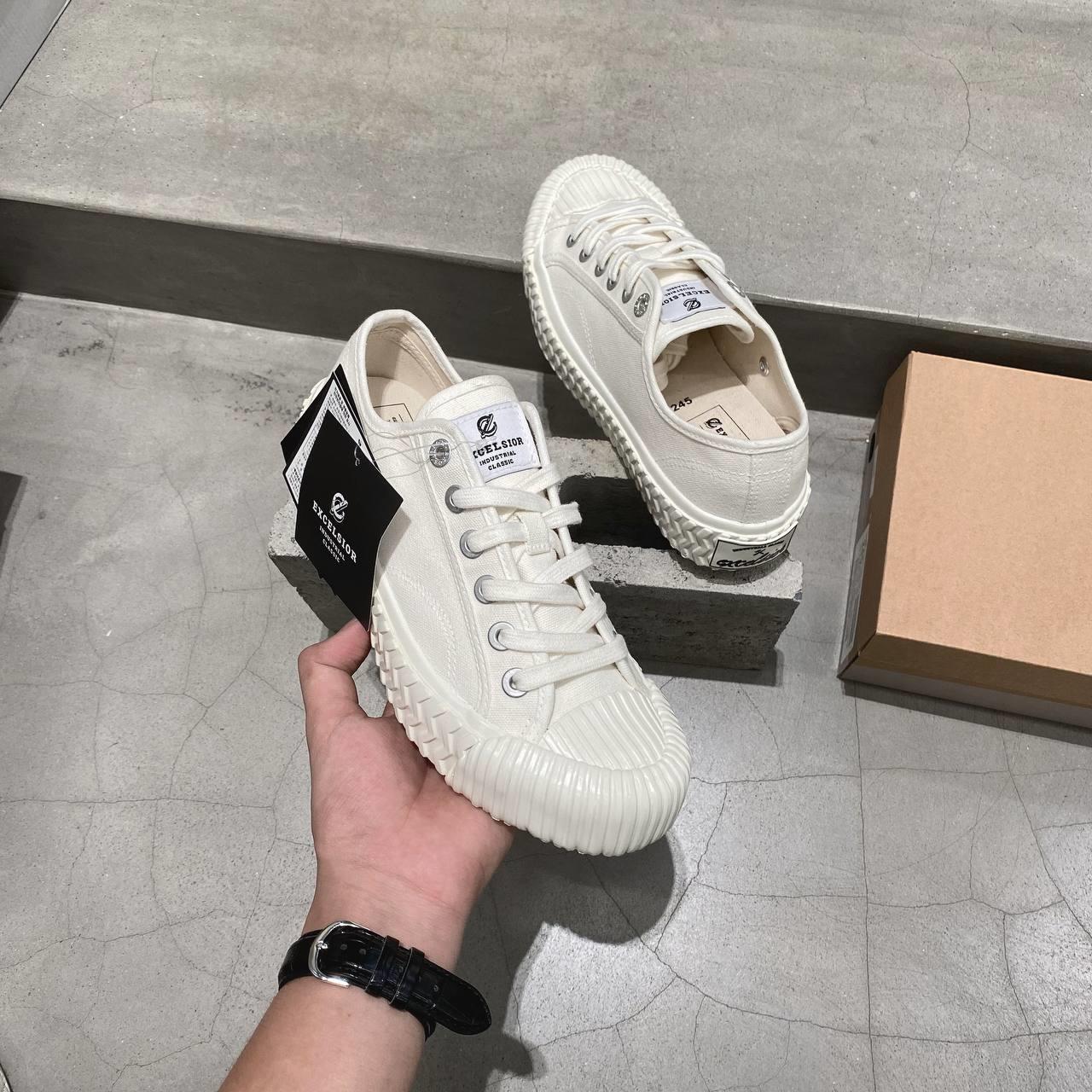 giày thể thao chính hãng, giày nike chính hãng, giày adidas chính hãng, giày newbalance chính hãng, giày converse chính hãng, giày puma chính hãng, giày vans chính hãng, giày asics chính hãng, giày everlast chính hãng, nước hoa chính hãng, ba lô, dép, dép quai ngang