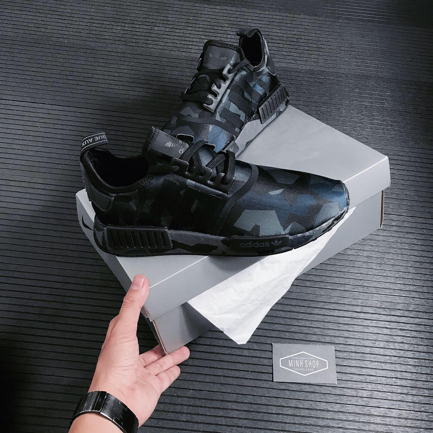 giày thể thao chính hãng, giày nike chính hãng, giày adidas chính hãng, giày newbalance chính hãng, giày converse chính hãng, giày puma chính hãng, giày vans chính hãng, giày asics chính hãng, giày everlast chính hãng, nước hoa chính hãng, ba lô, dép, dép quai ngang