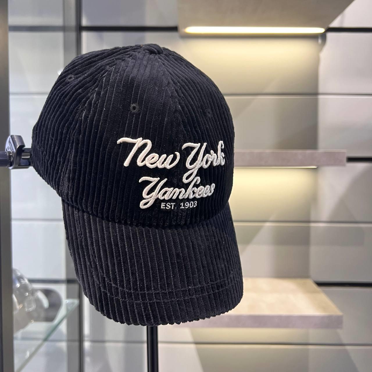 Giày thể thao, Balo thể thao, Nón thể thao, Thương hiệu giày nổi tiếng, Giày Adidas, Giày Nike, Balo Nike, Balo Adidas, Nón Nike, Nón Adidas