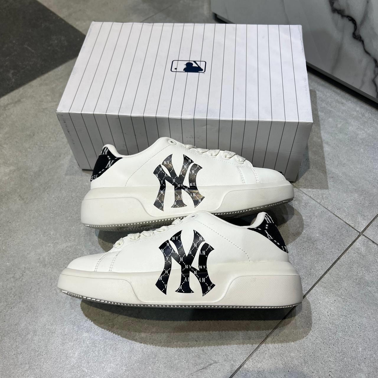 Giày thể thao, Balo thể thao, Nón thể thao, Thương hiệu giày nổi tiếng, Giày Adidas, Giày Nike, Balo Nike, Balo Adidas, Nón Nike, Nón Adidas