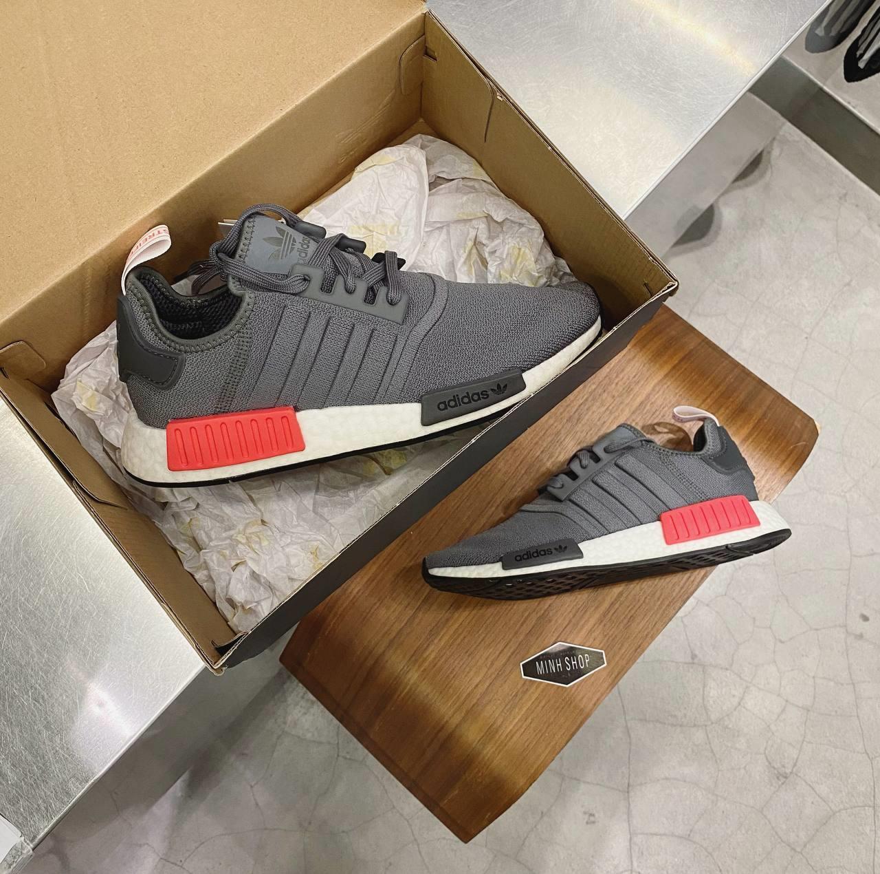 giày thể thao chính hãng, giày nike chính hãng, giày adidas chính hãng, giày newbalance chính hãng, giày converse chính hãng, giày puma chính hãng, giày vans chính hãng, giày asics chính hãng, giày everlast chính hãng, nước hoa chính hãng, ba lô, dép, dép quai ngang