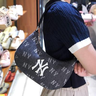 Túi Hobo MLB Classic Monogram Denim New York Yankees [3ABQS224N 50INS]