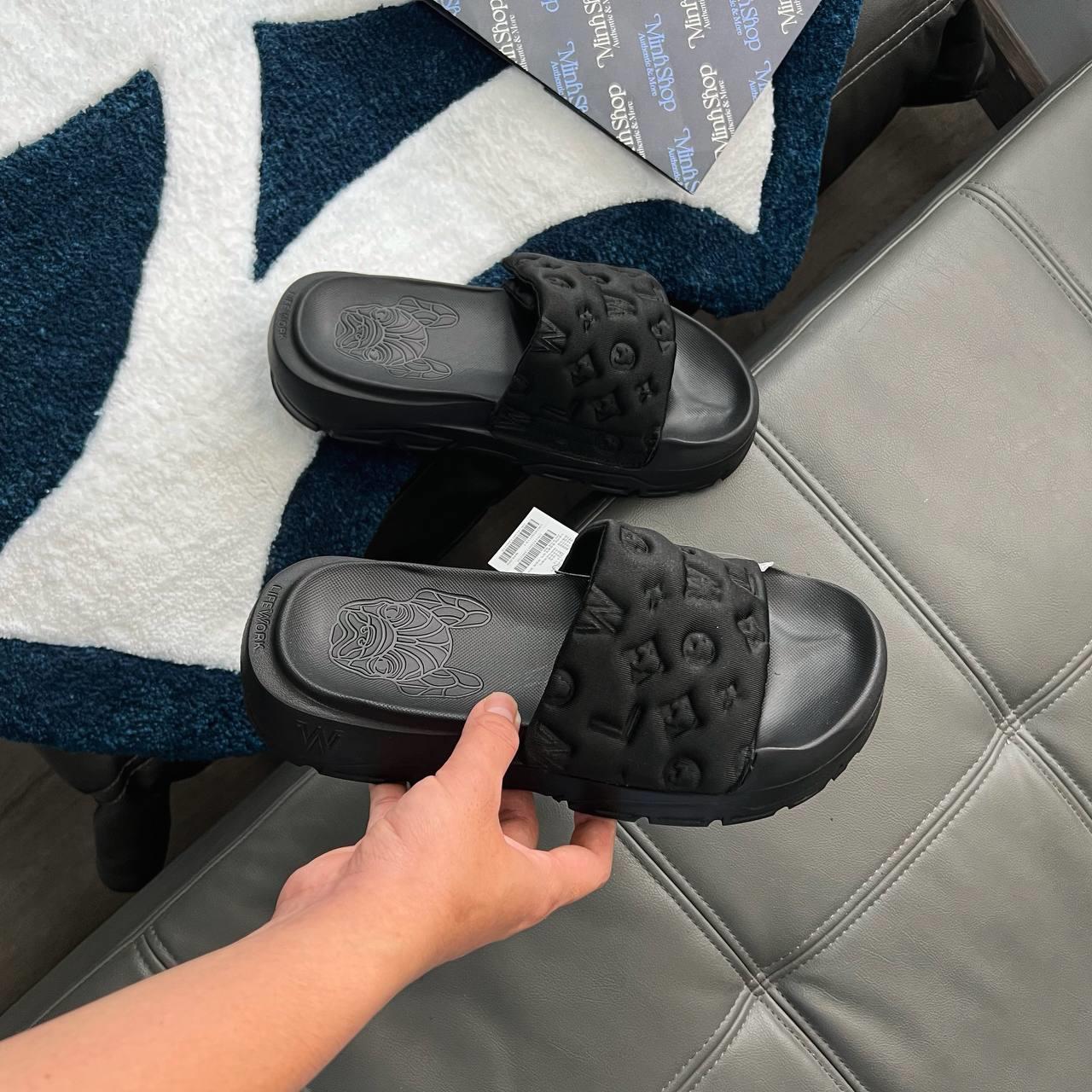 giày thể thao chính hãng, giày nike chính hãng, giày adidas chính hãng, giày newbalance chính hãng, giày converse chính hãng, giày puma chính hãng, giày vans chính hãng, giày asics chính hãng, giày everlast chính hãng, nước hoa chính hãng, ba lô, dép, dép quai ngang