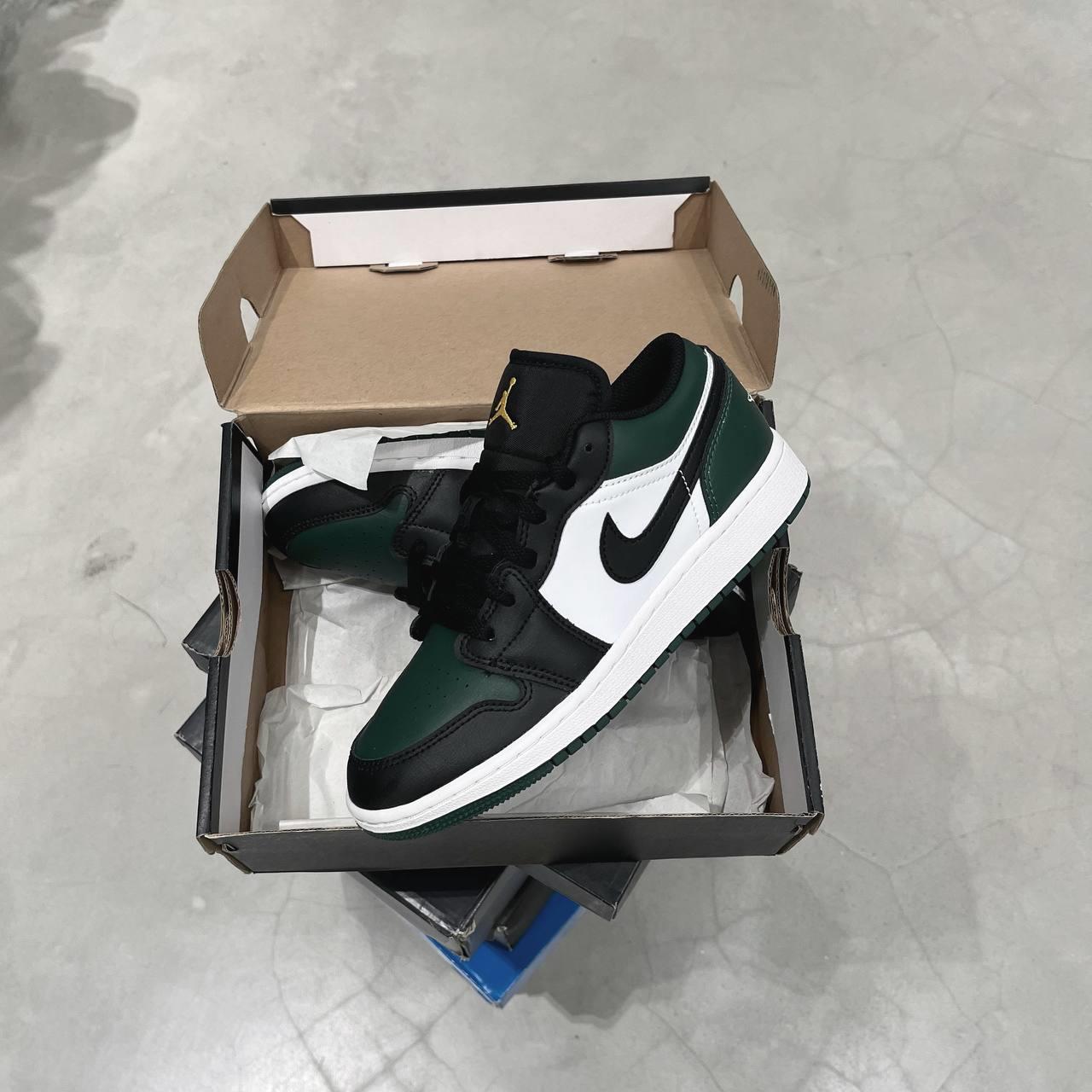 City Culture, hệ thống cửa hàng phân phối chuyên phân phối đồ thể thao, đồng hồ, nước hoa chính hãng, chính ngạch, xách tay từ US, UK, Korea, Japan.