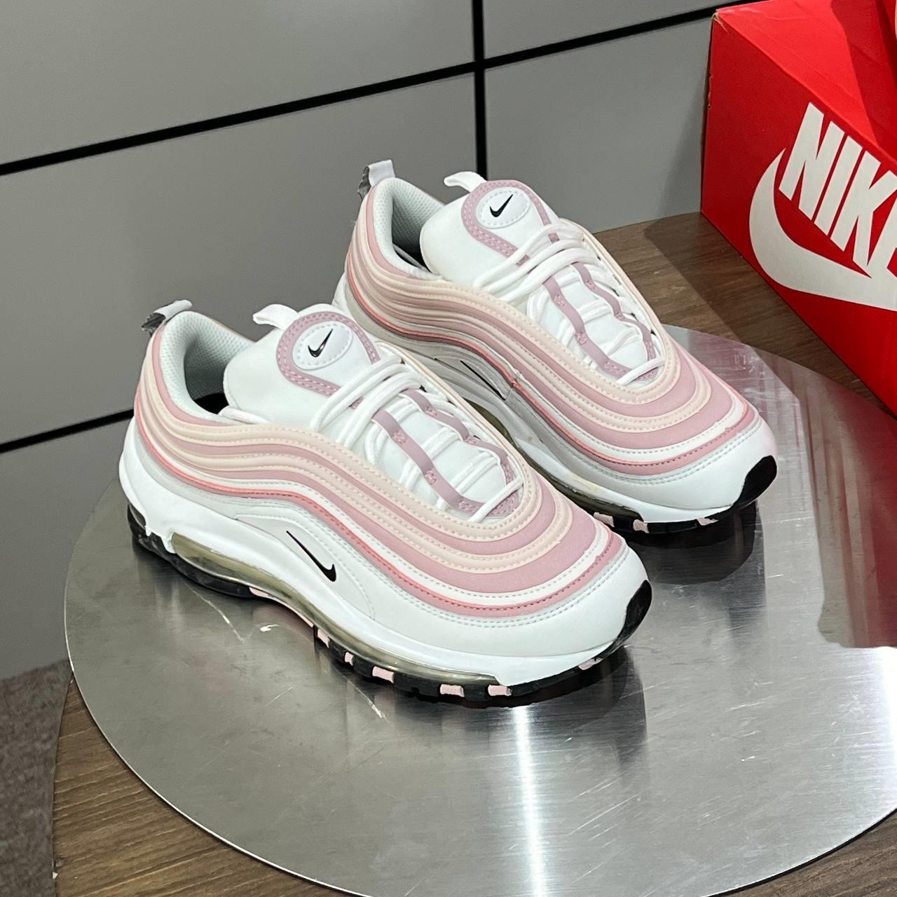 City Culture, hệ thống cửa hàng phân phối chuyên phân phối đồ thể thao, đồng hồ, nước hoa chính hãng, chính ngạch, xách tay từ US, UK, Korea, Japan.