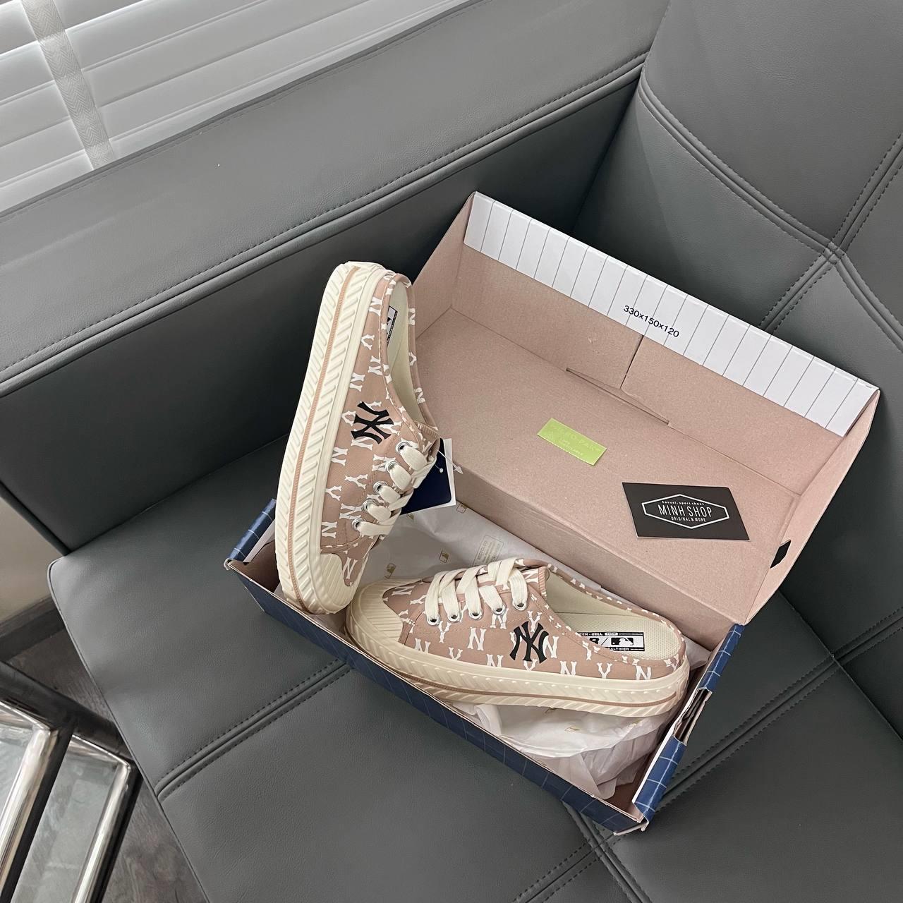 giày thể thao chính hãng, giày nike chính hãng, giày adidas chính hãng, giày newbalance chính hãng, giày converse chính hãng, giày puma chính hãng, giày vans chính hãng, giày asics chính hãng, giày everlast chính hãng, nước hoa chính hãng, ba lô, dép, dép quai ngang