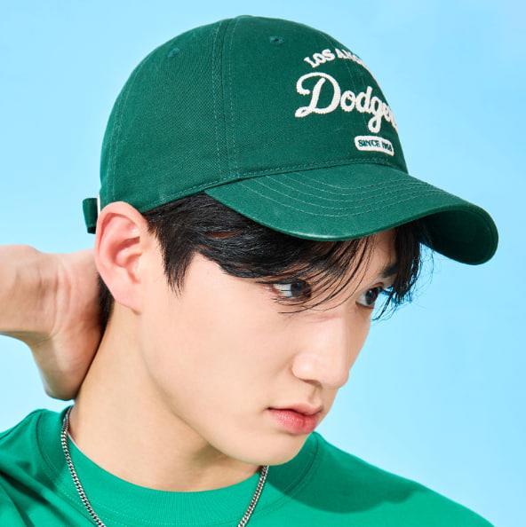 Giày thể thao, Balo thể thao, Nón thể thao, Thương hiệu giày nổi tiếng, Giày Adidas, Giày Nike, Balo Nike, Balo Adidas, Nón Nike, Nón Adidas