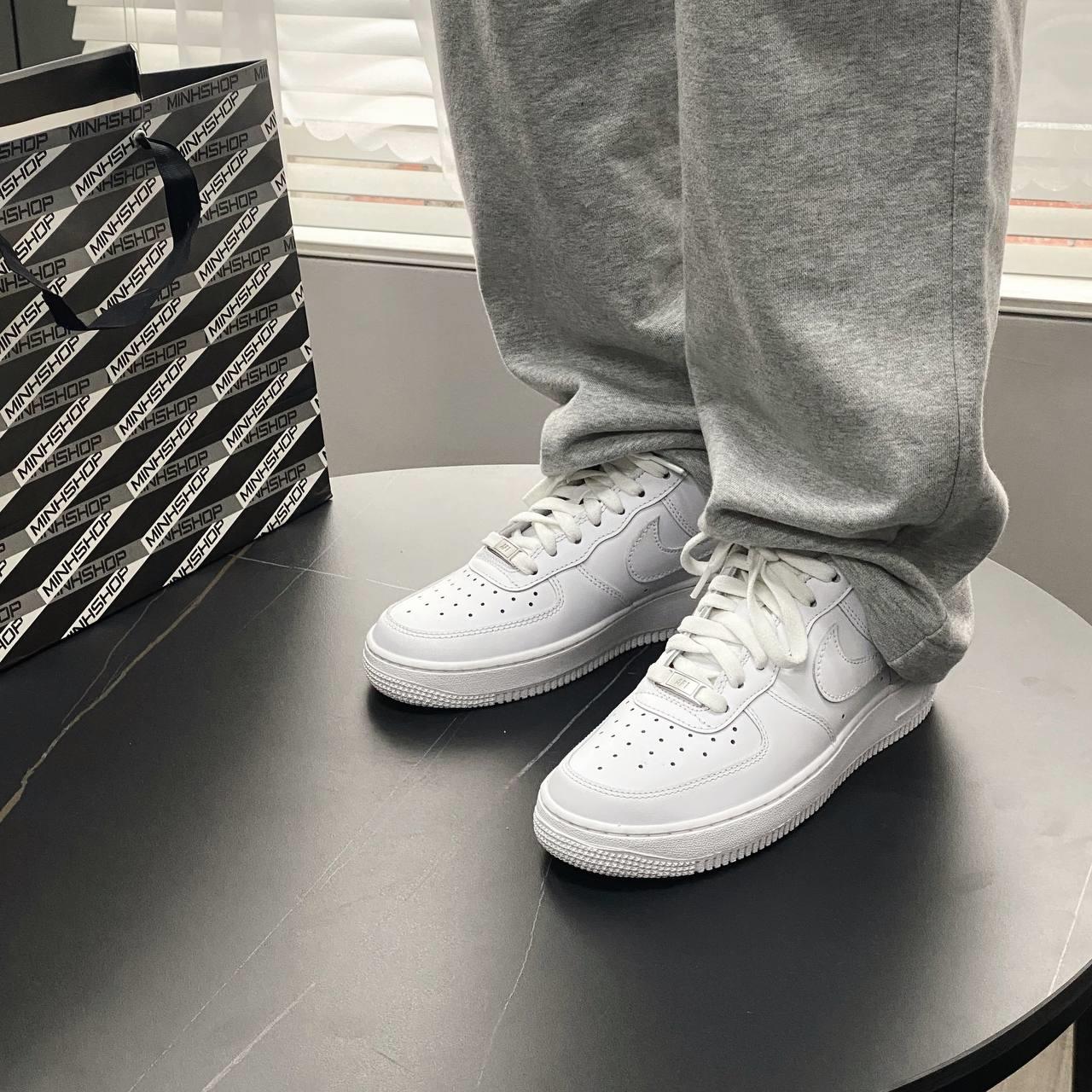 giày thể thao chính hãng, giày nike chính hãng, giày adidas chính hãng, giày newbalance chính hãng, giày converse chính hãng, giày puma chính hãng, giày vans chính hãng, giày asics chính hãng, giày everlast chính hãng, nước hoa chính hãng, ba lô, dép, dép quai ngang