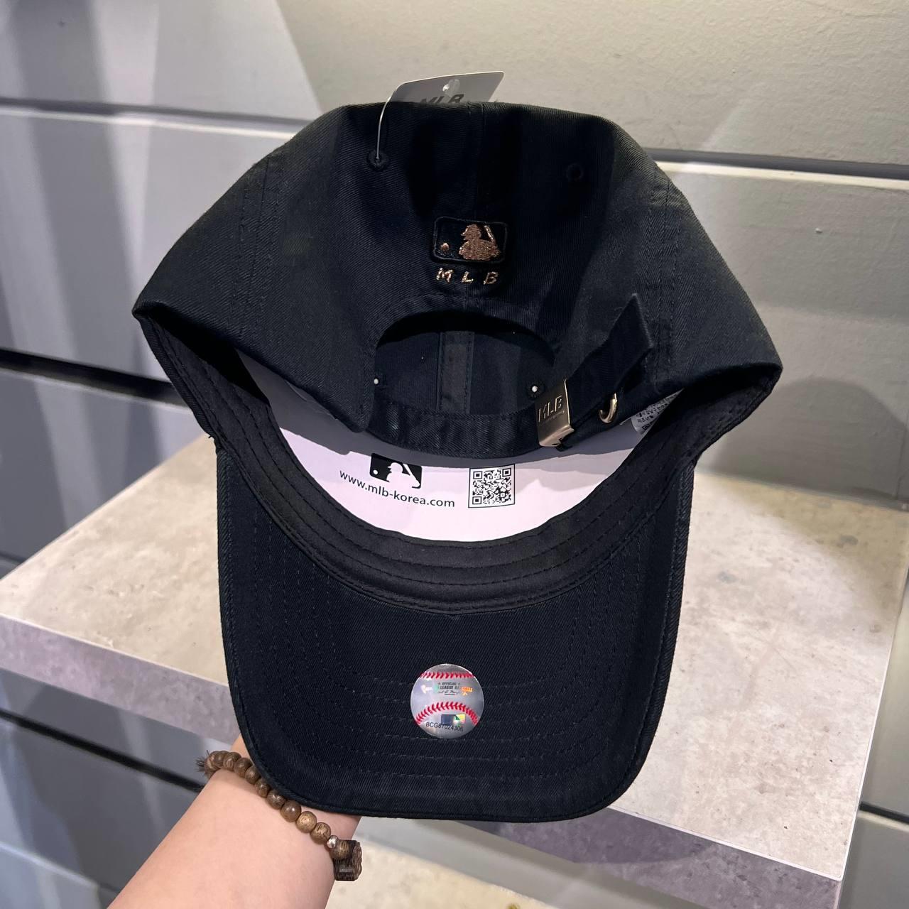 Giày thể thao, Balo thể thao, Nón thể thao, Thương hiệu giày nổi tiếng, Giày Adidas, Giày Nike, Balo Nike, Balo Adidas, Nón Nike, Nón Adidas