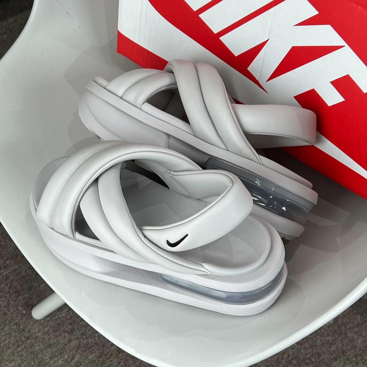 giày thể thao chính hãng, giày nike chính hãng, giày adidas chính hãng, giày newbalance chính hãng, giày converse chính hãng, giày puma chính hãng, giày vans chính hãng, giày asics chính hãng, giày everlast chính hãng, nước hoa chính hãng, ba lô, dép, dép quai ngang