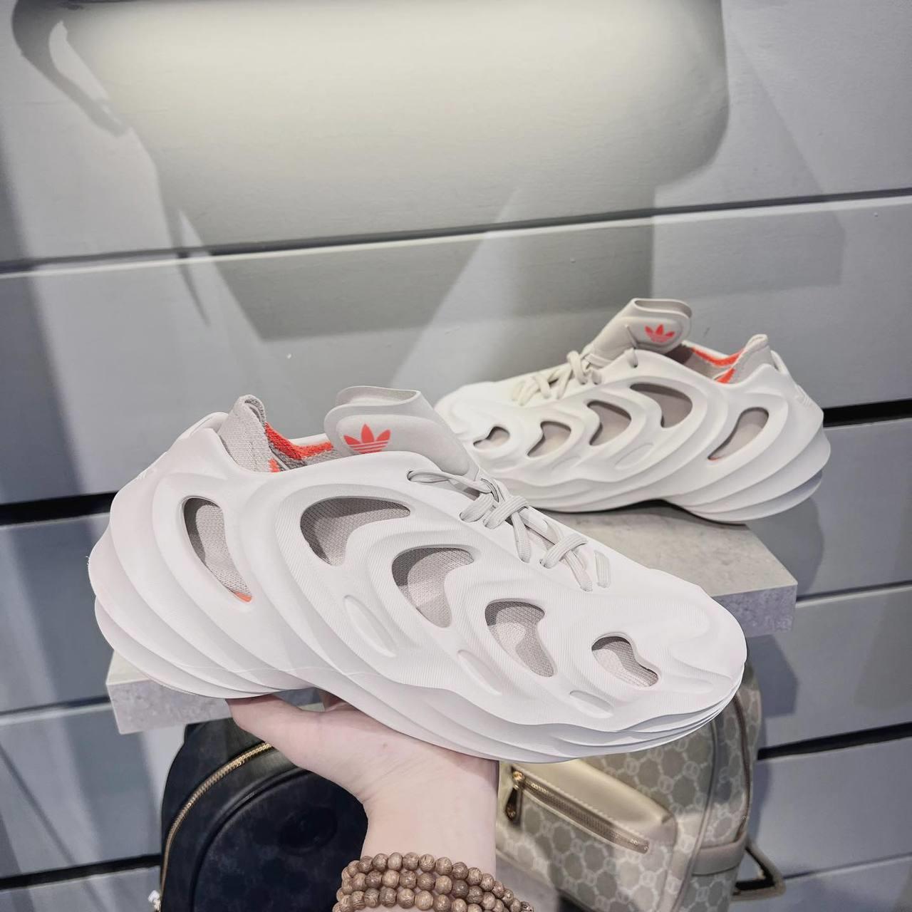 Giày thể thao, Balo thể thao, Nón thể thao, Thương hiệu giày nổi tiếng, Giày Adidas, Giày Nike, Balo Nike, Balo Adidas, Nón Nike, Nón Adidas