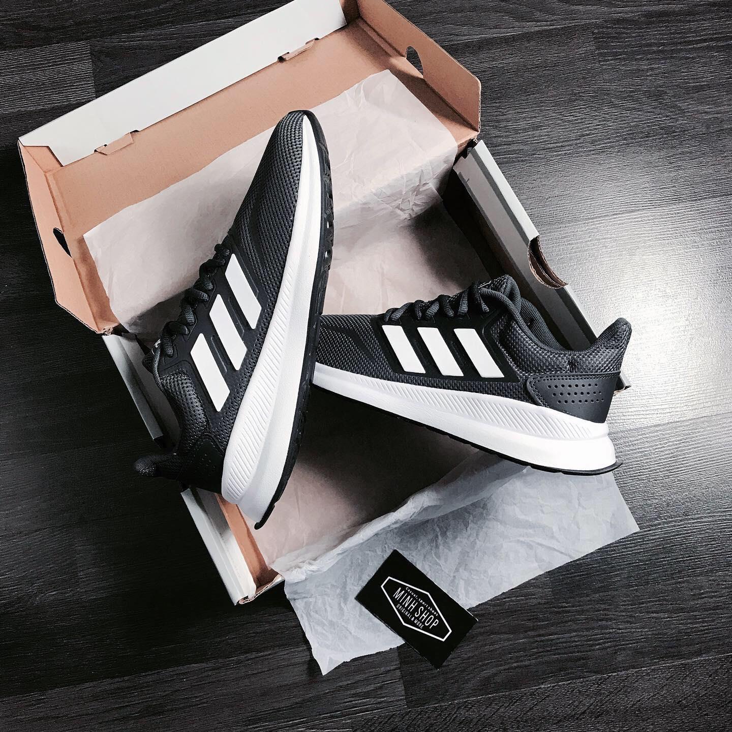 giày thể thao chính hãng, giày nike chính hãng, giày adidas chính hãng, giày newbalance chính hãng, giày converse chính hãng, giày puma chính hãng, giày vans chính hãng, giày asics chính hãng, giày everlast chính hãng, nước hoa chính hãng, ba lô, dép, dép quai ngang